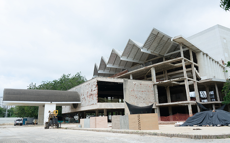 Avances de la remodelación del Teatro Amira de la Rosa