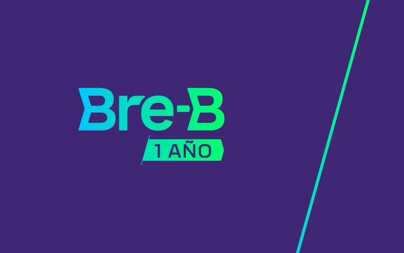 Imagen con logotipo de Bre-B y el texto '1 año'